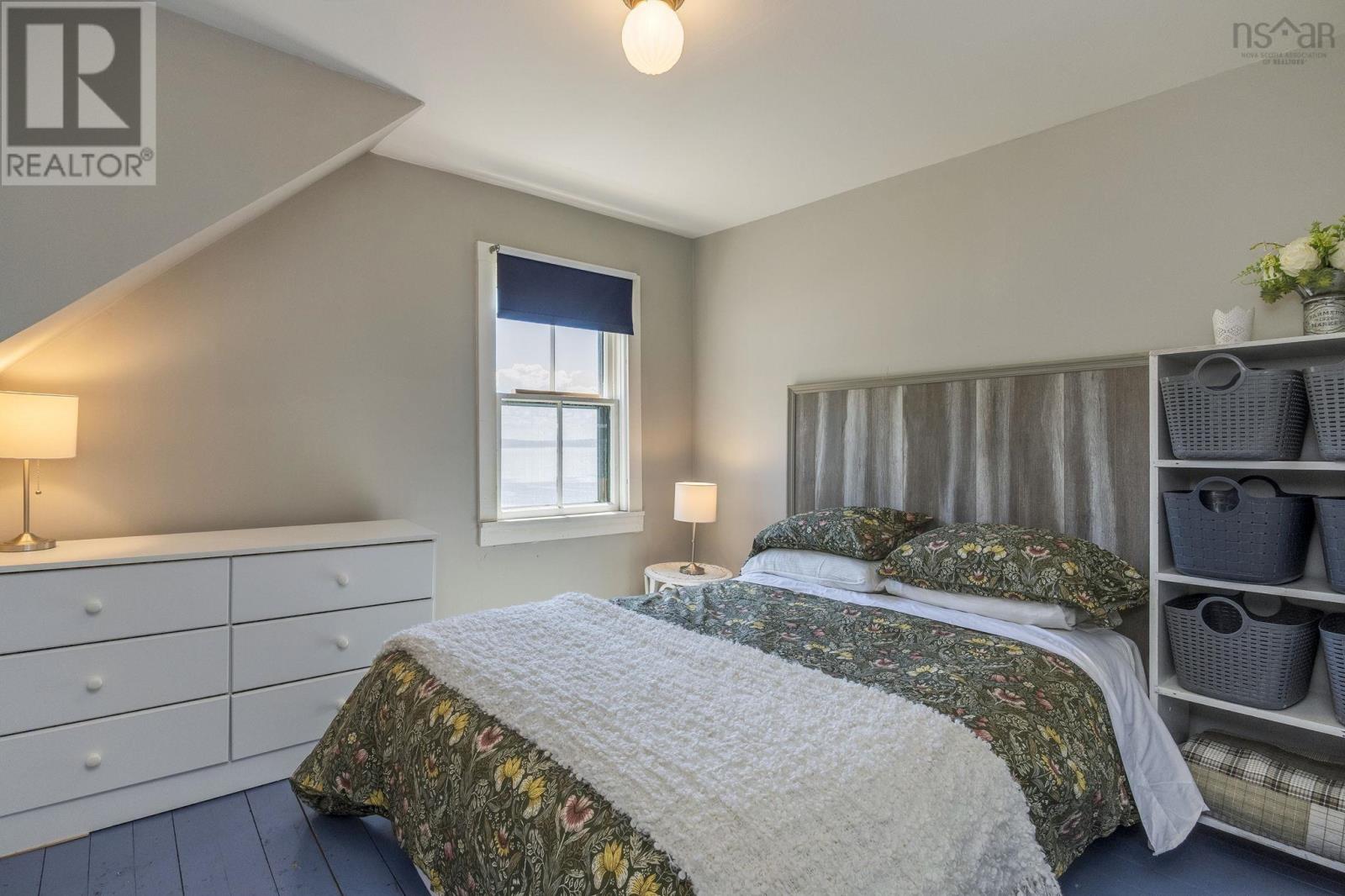 958 Granville Road - 34