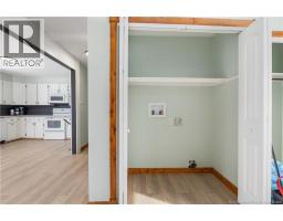 Foyer - 5247 Route 117, Baie Sainte Anne, NB E9A1C3 Photo 8