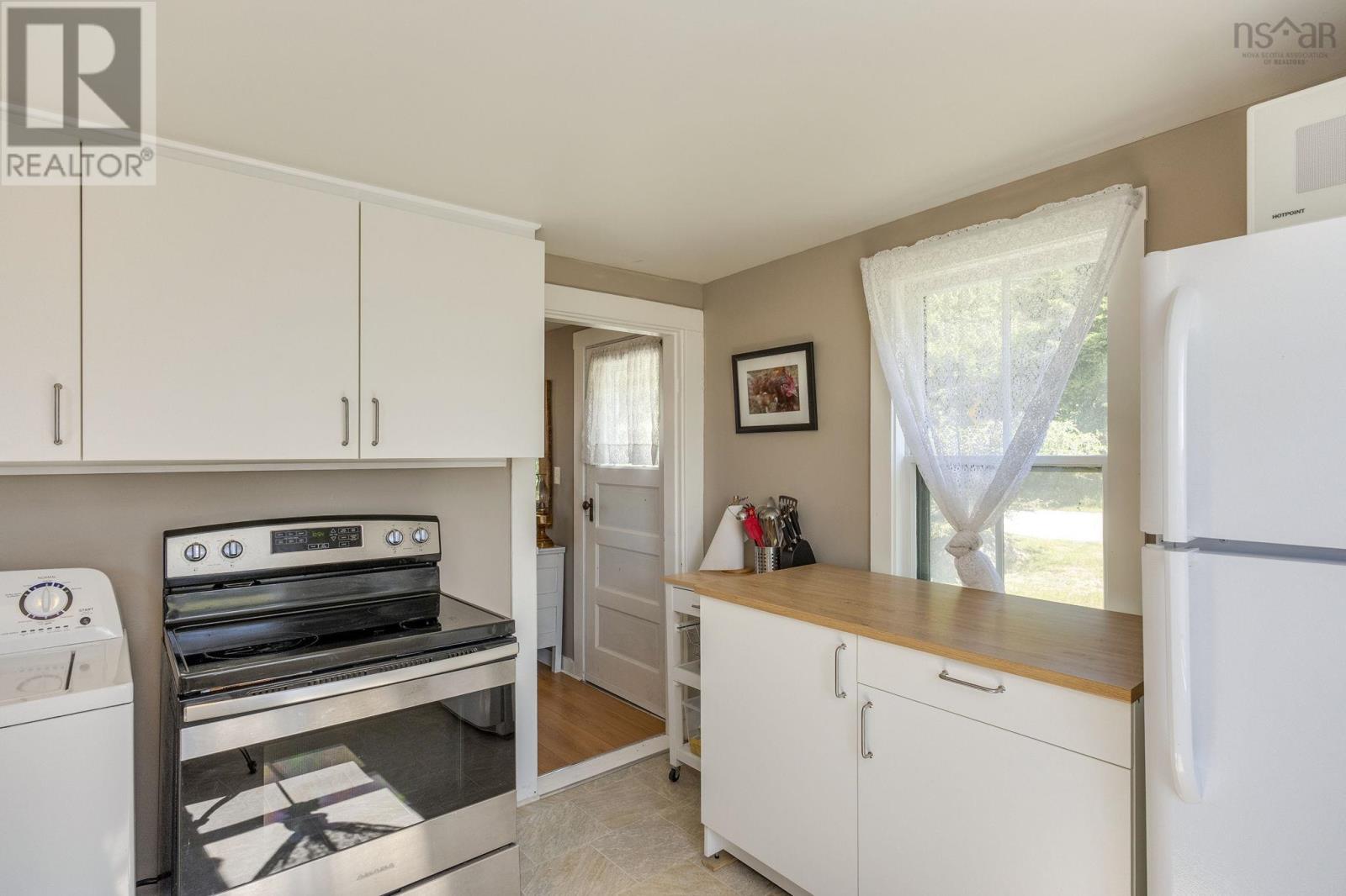 958 Granville Road - 9