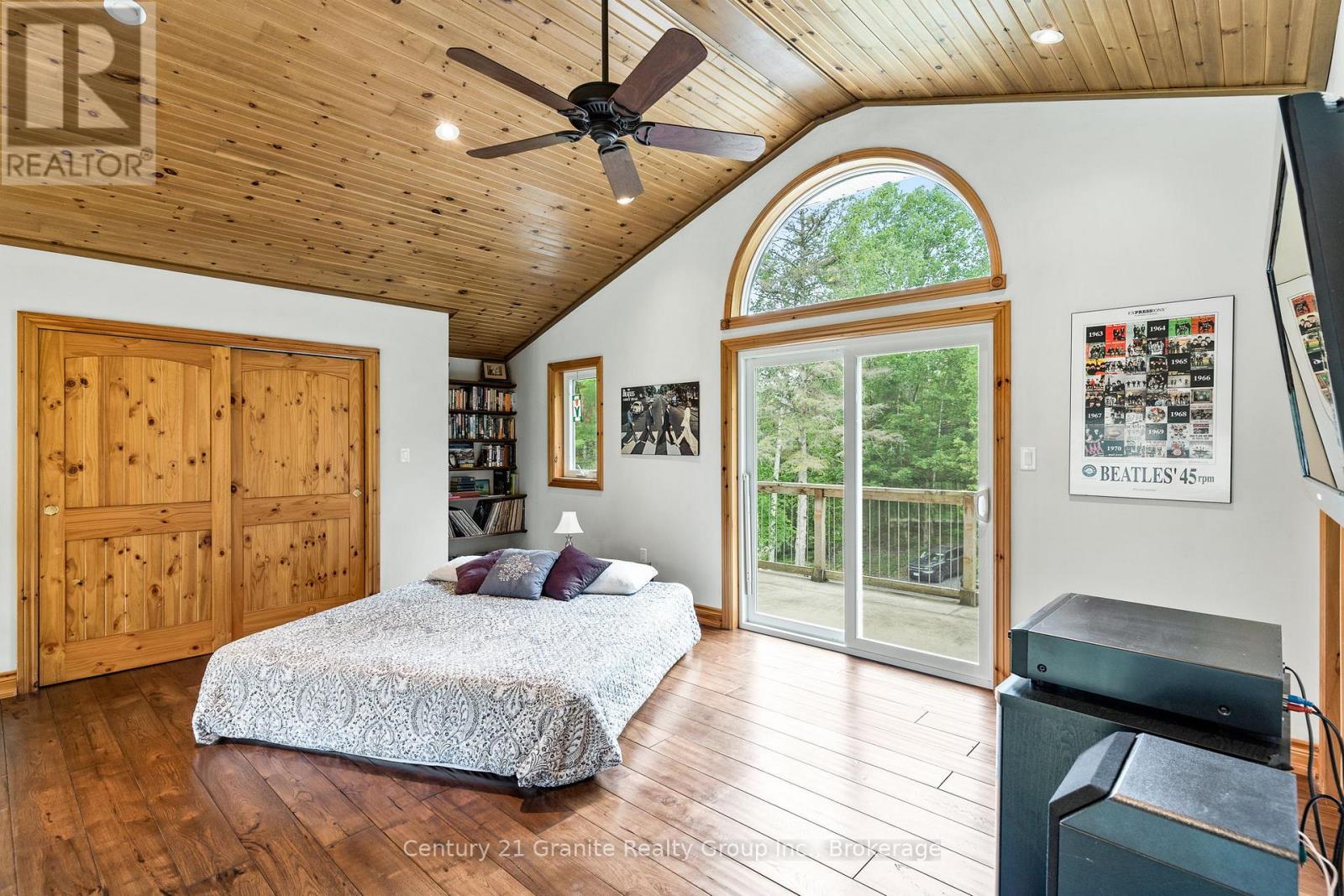 1003 PONTIAC DRIVE - 25