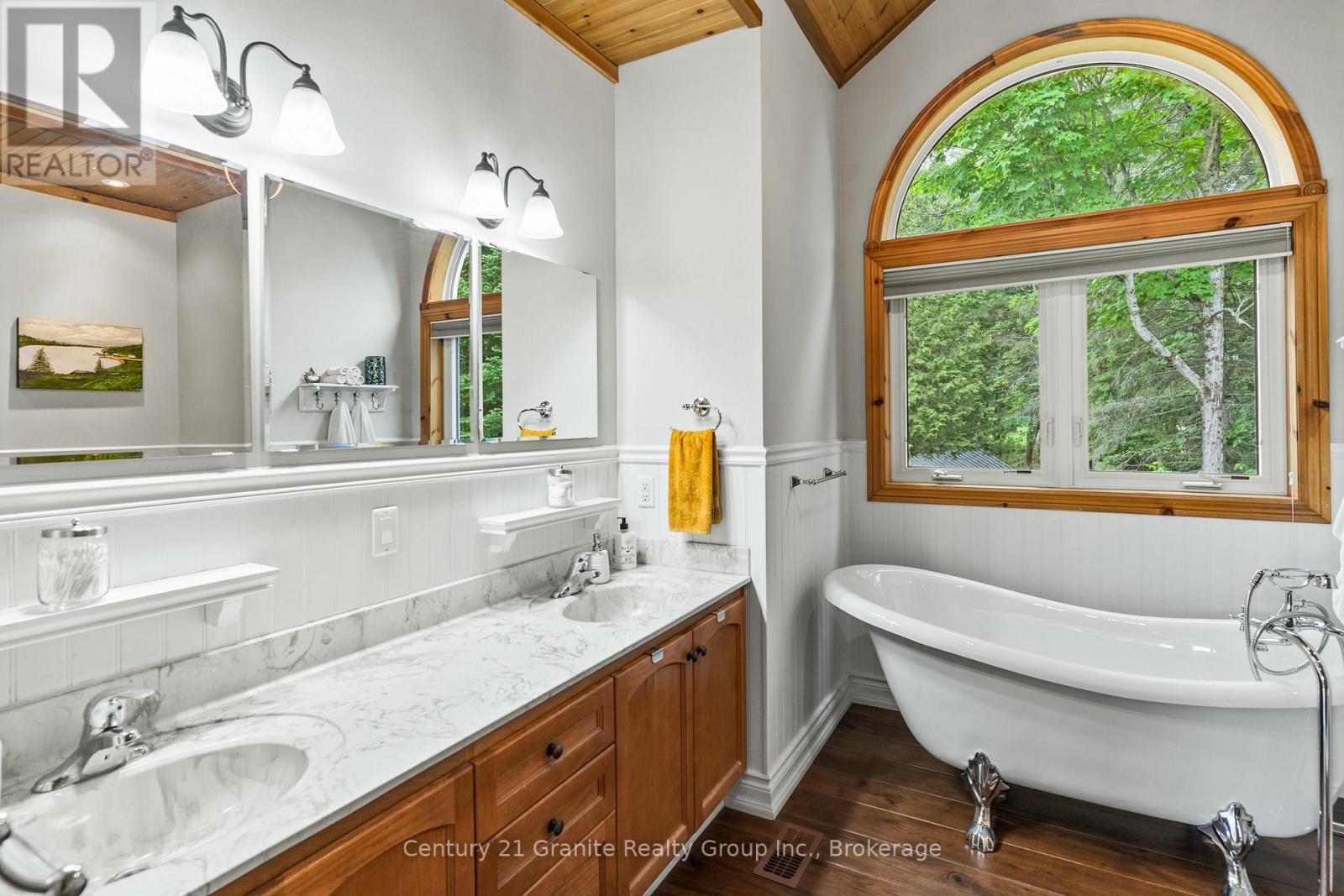 1003 PONTIAC DRIVE - 21