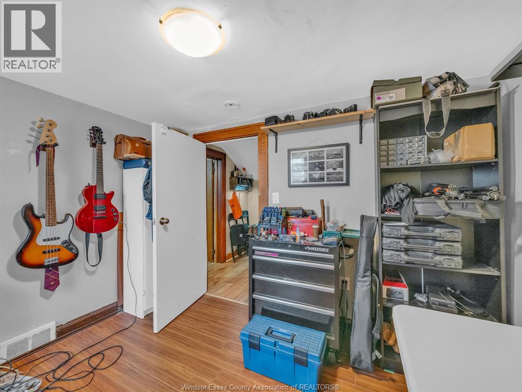 2724 PILLETTE ROAD - 10