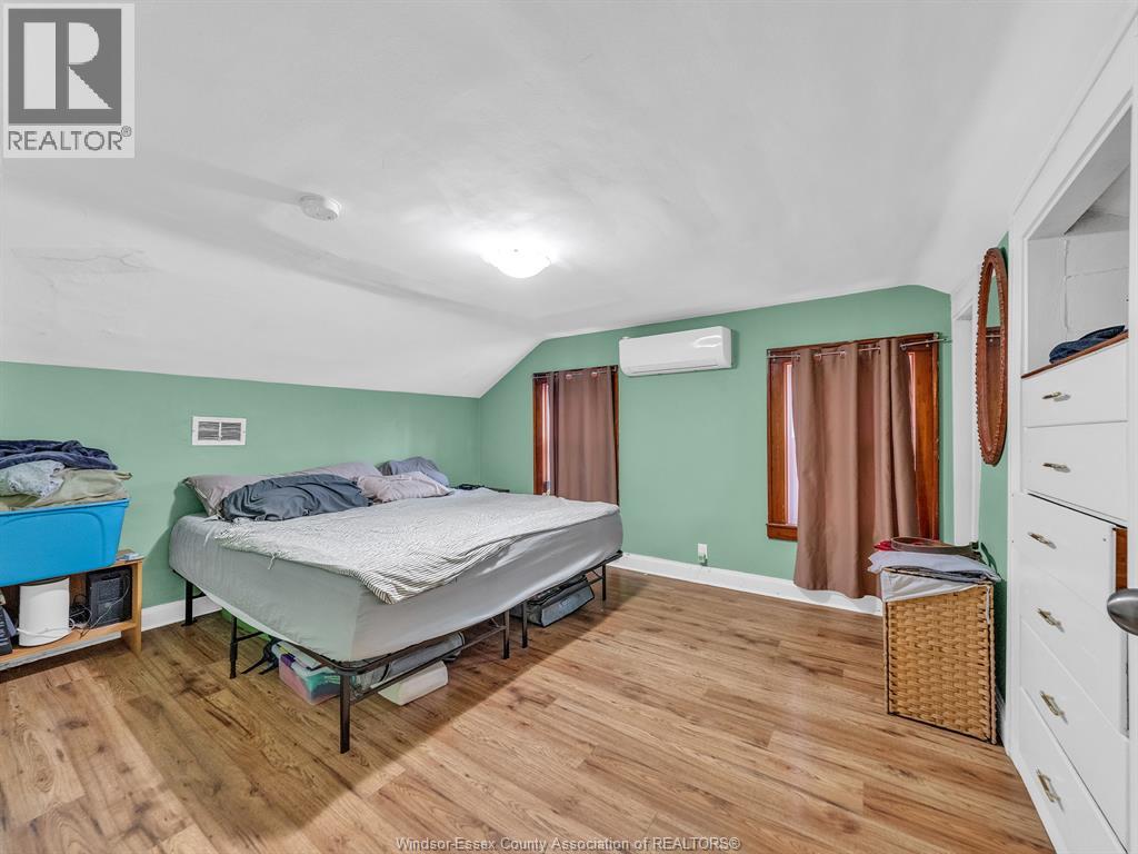 2724 PILLETTE ROAD - 11