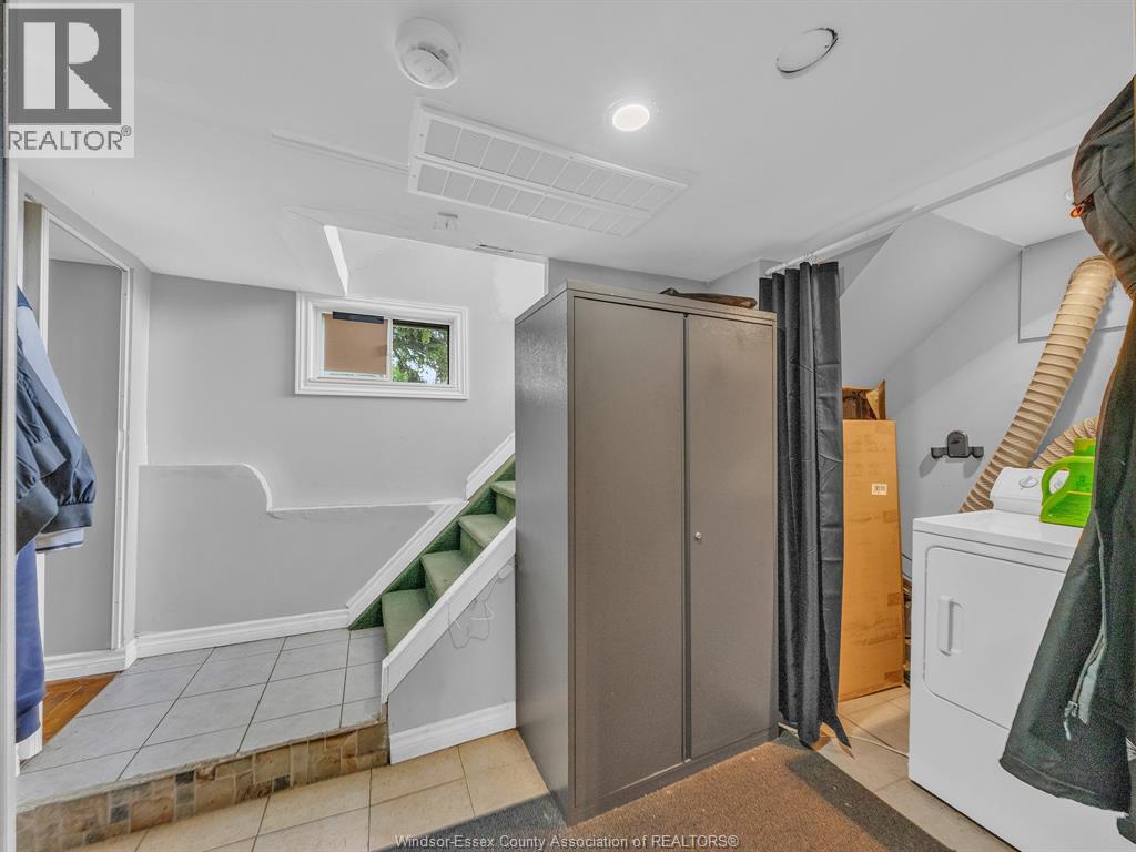 2724 PILLETTE ROAD - 15