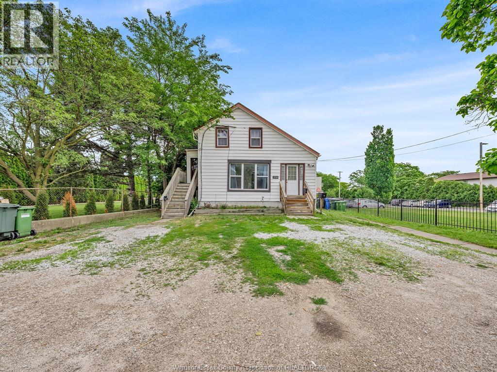 2724 PILLETTE ROAD - 2