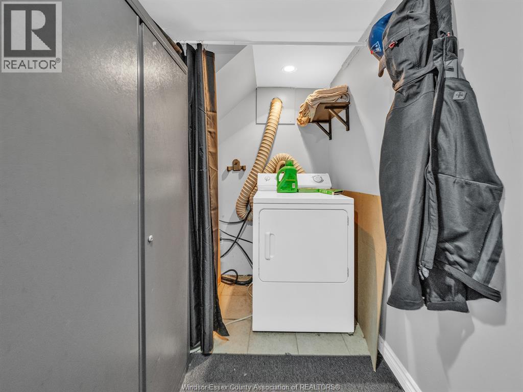 2724 PILLETTE ROAD - 28