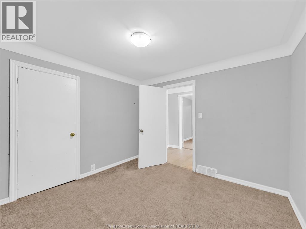 2724 PILLETTE ROAD - 36