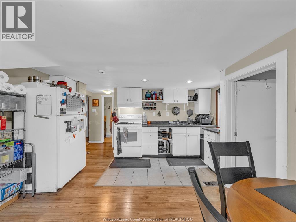 2724 PILLETTE ROAD - 4