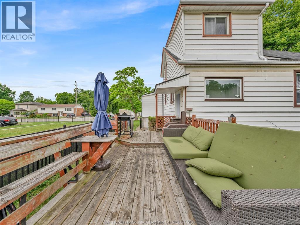 2724 PILLETTE ROAD - 48