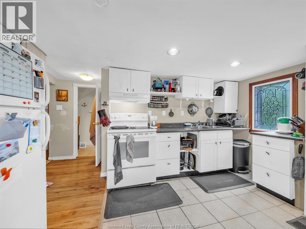 2724 PILLETTE ROAD - 5