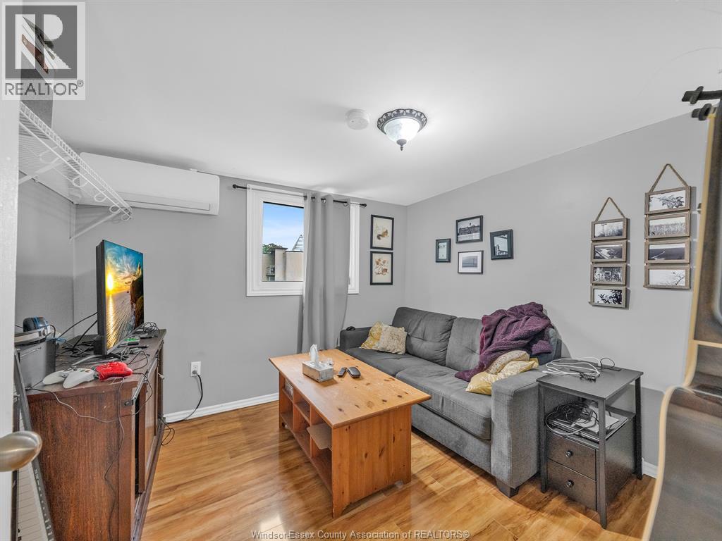 2724 PILLETTE ROAD - 7