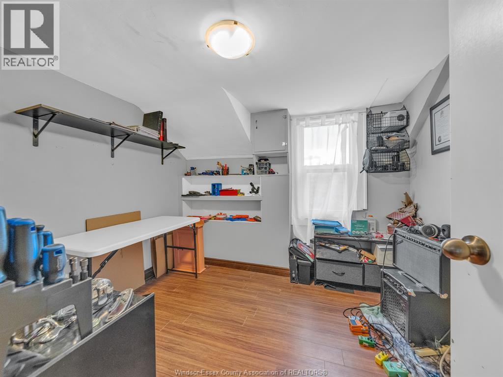 2724 PILLETTE ROAD - 9