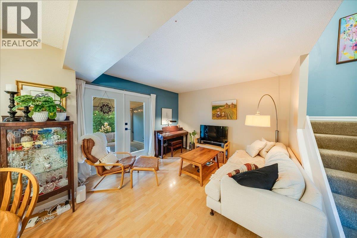 3358 LAUREL Crescent - 11