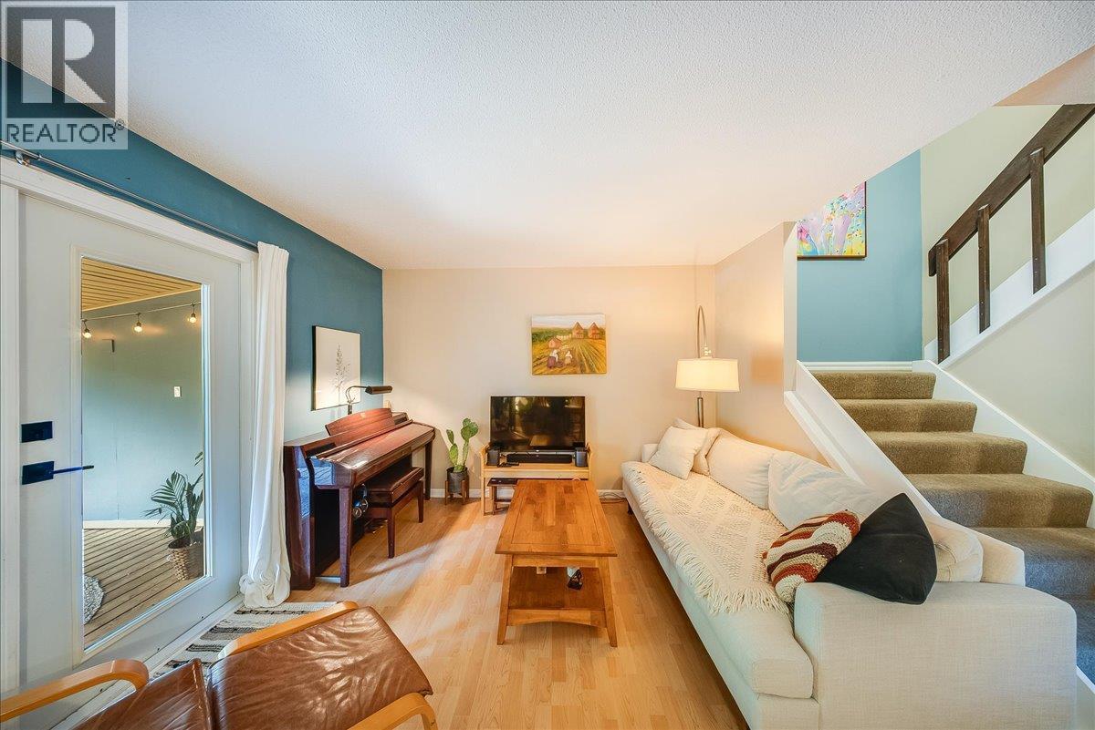 3358 LAUREL Crescent - 12