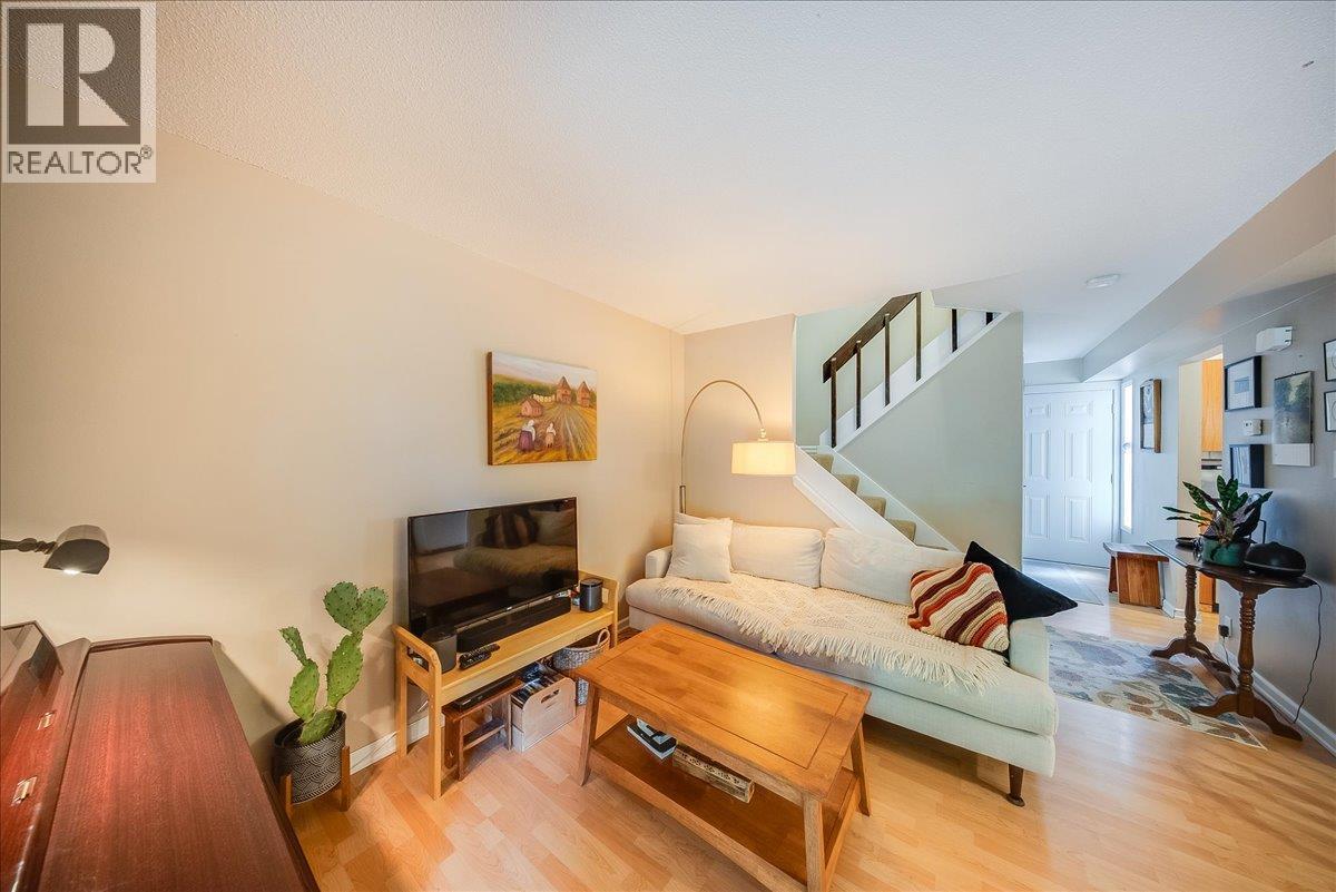3358 LAUREL Crescent - 13
