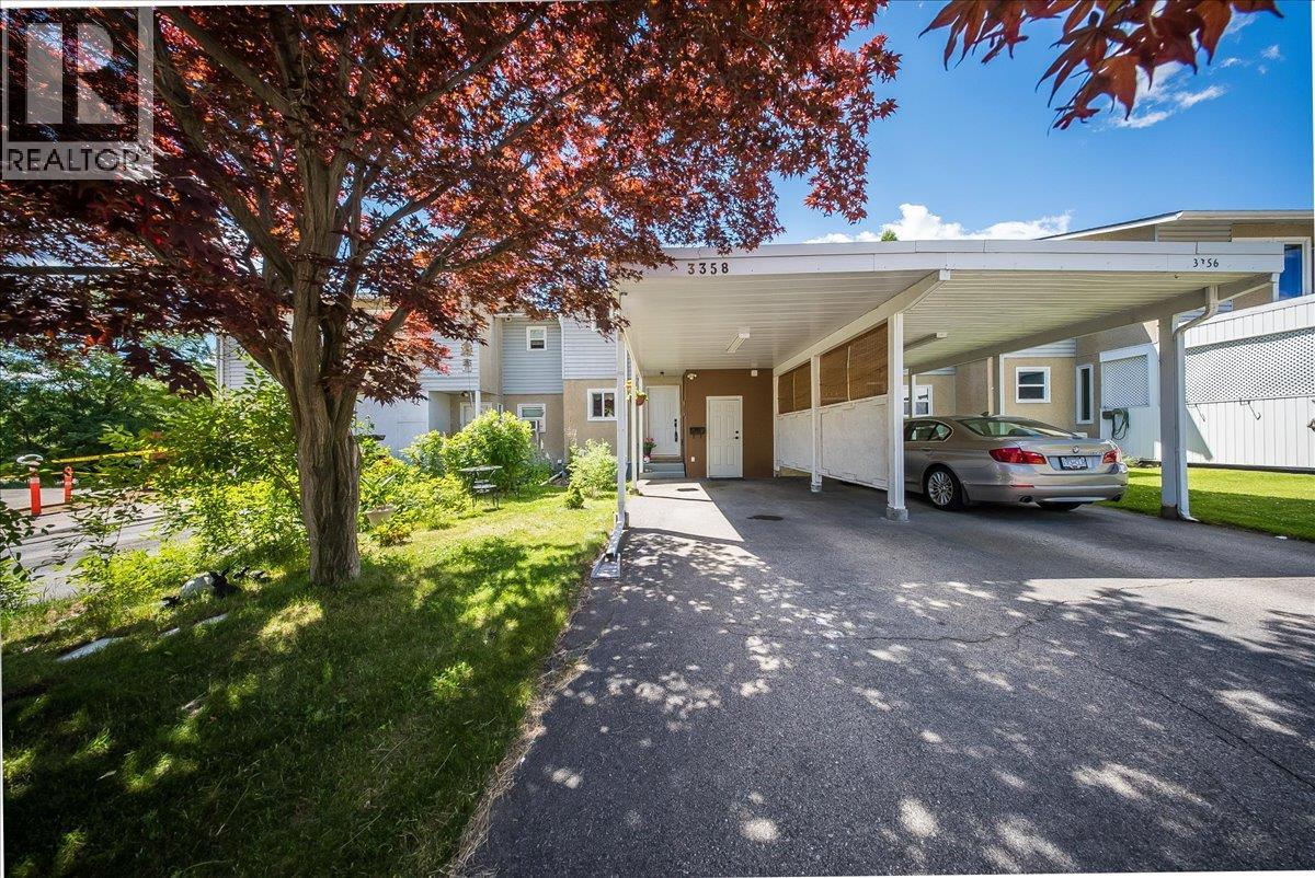 3358 LAUREL Crescent - 2