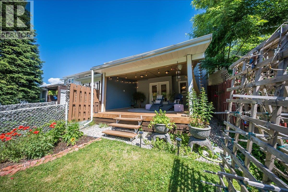 3358 LAUREL Crescent - 33