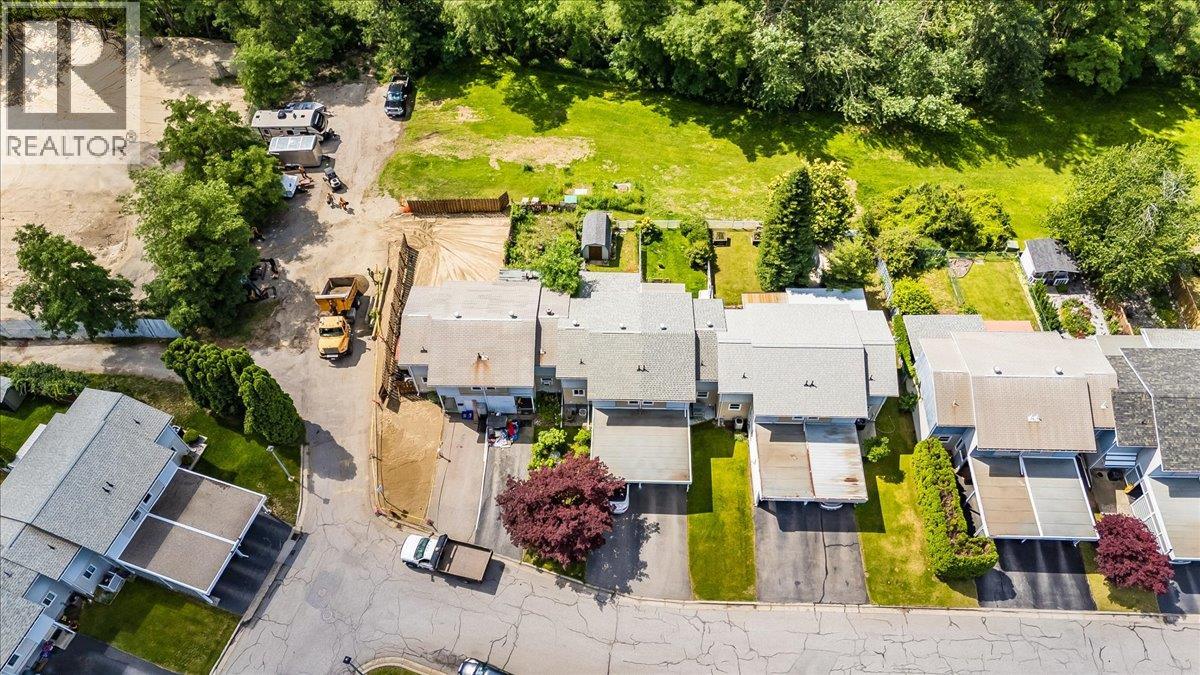 3358 LAUREL Crescent - 43