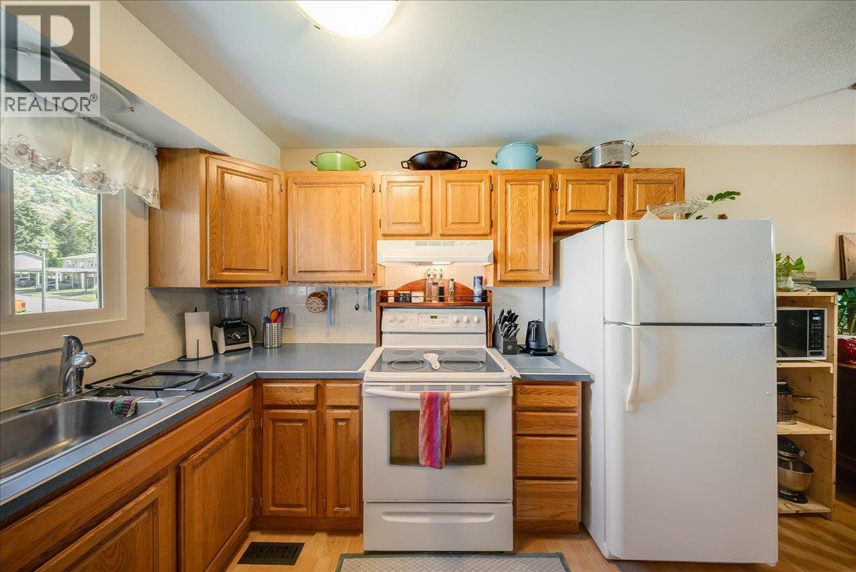 3358 LAUREL Crescent - 5