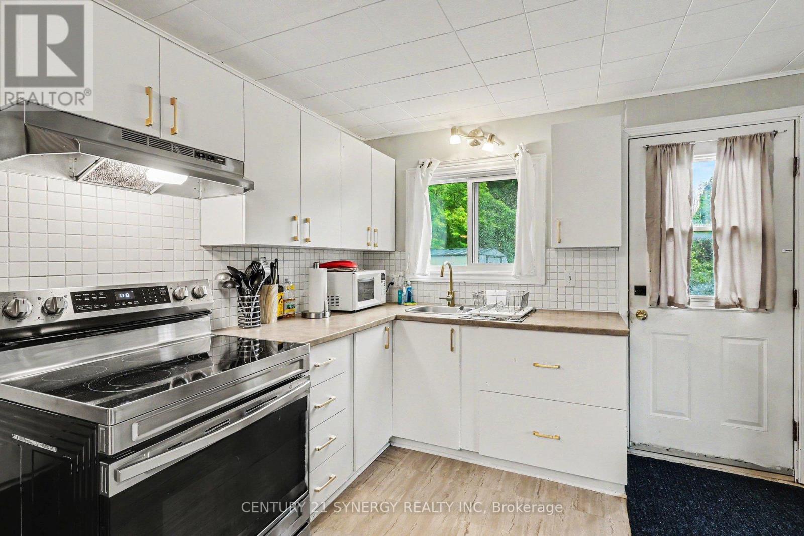 205 ST JOSEPH STREET - Image 7
