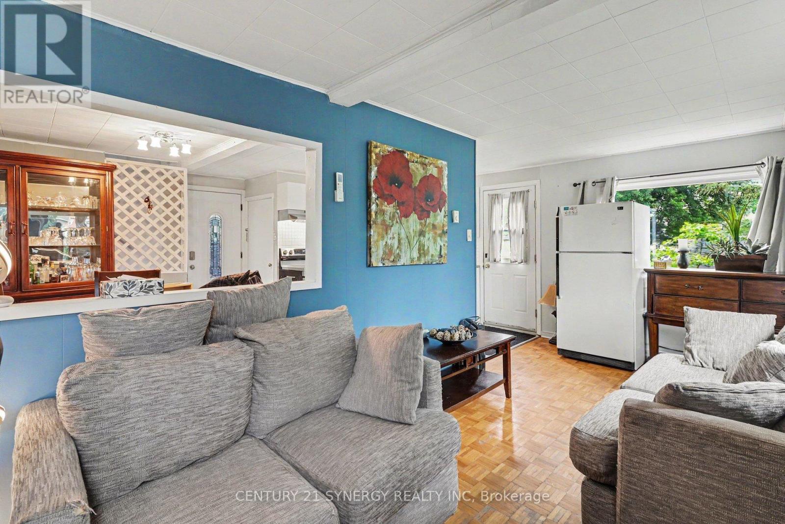 205 ST JOSEPH STREET - Image 9