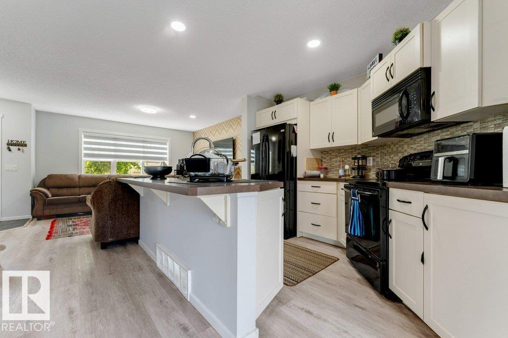 3511 15A ST NW - 24