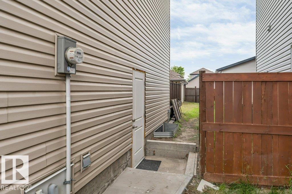 3511 15A ST NW - 3