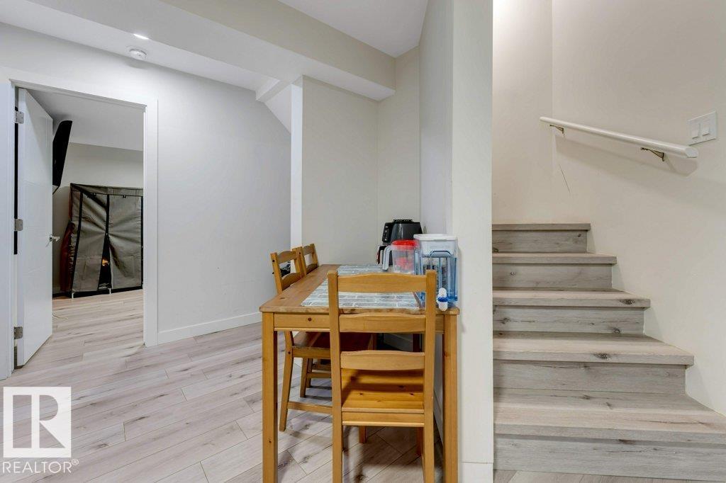 3511 15A ST NW - 44