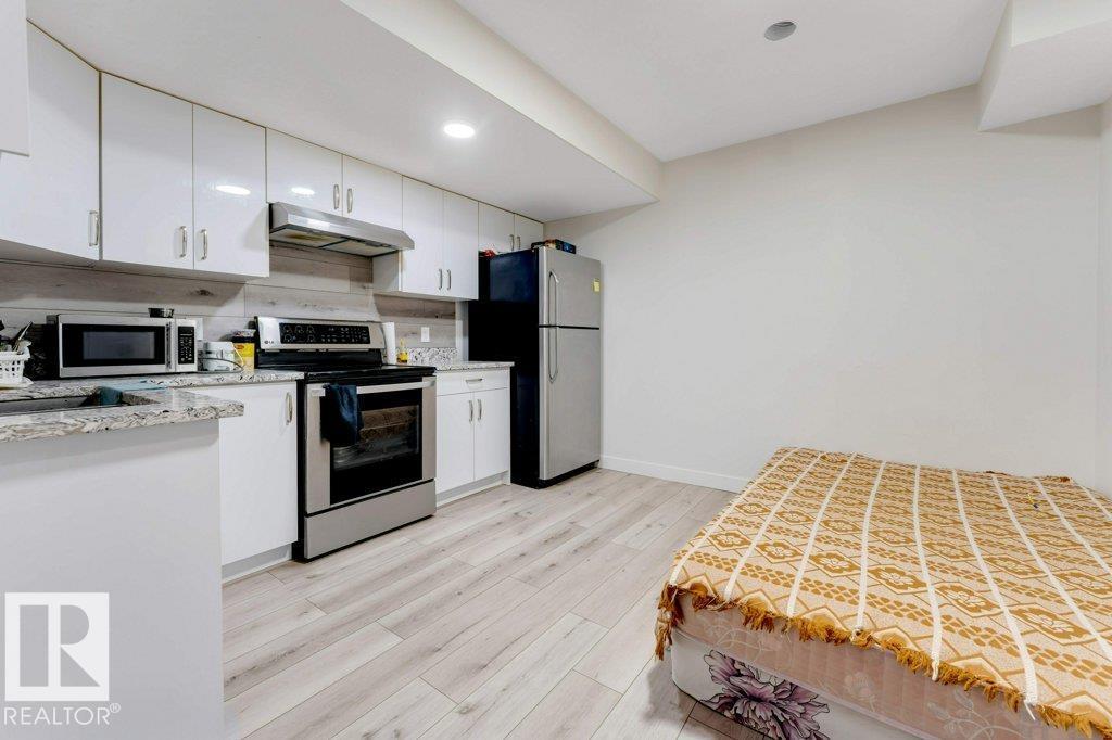 3511 15A ST NW - 46