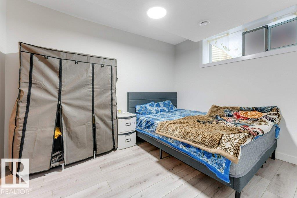 3511 15A ST NW - 48