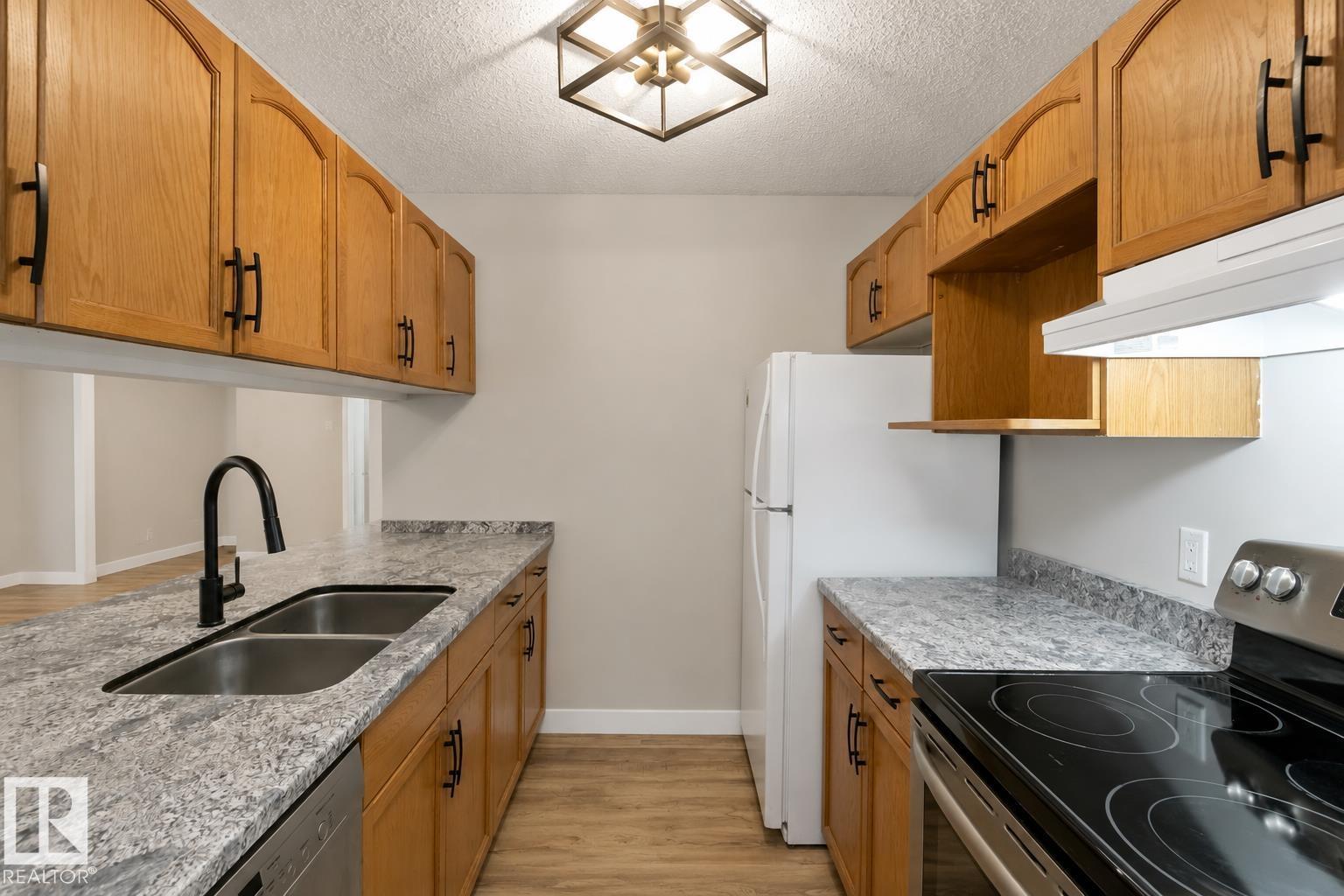 #329 17447 98A AV NW — photo 30