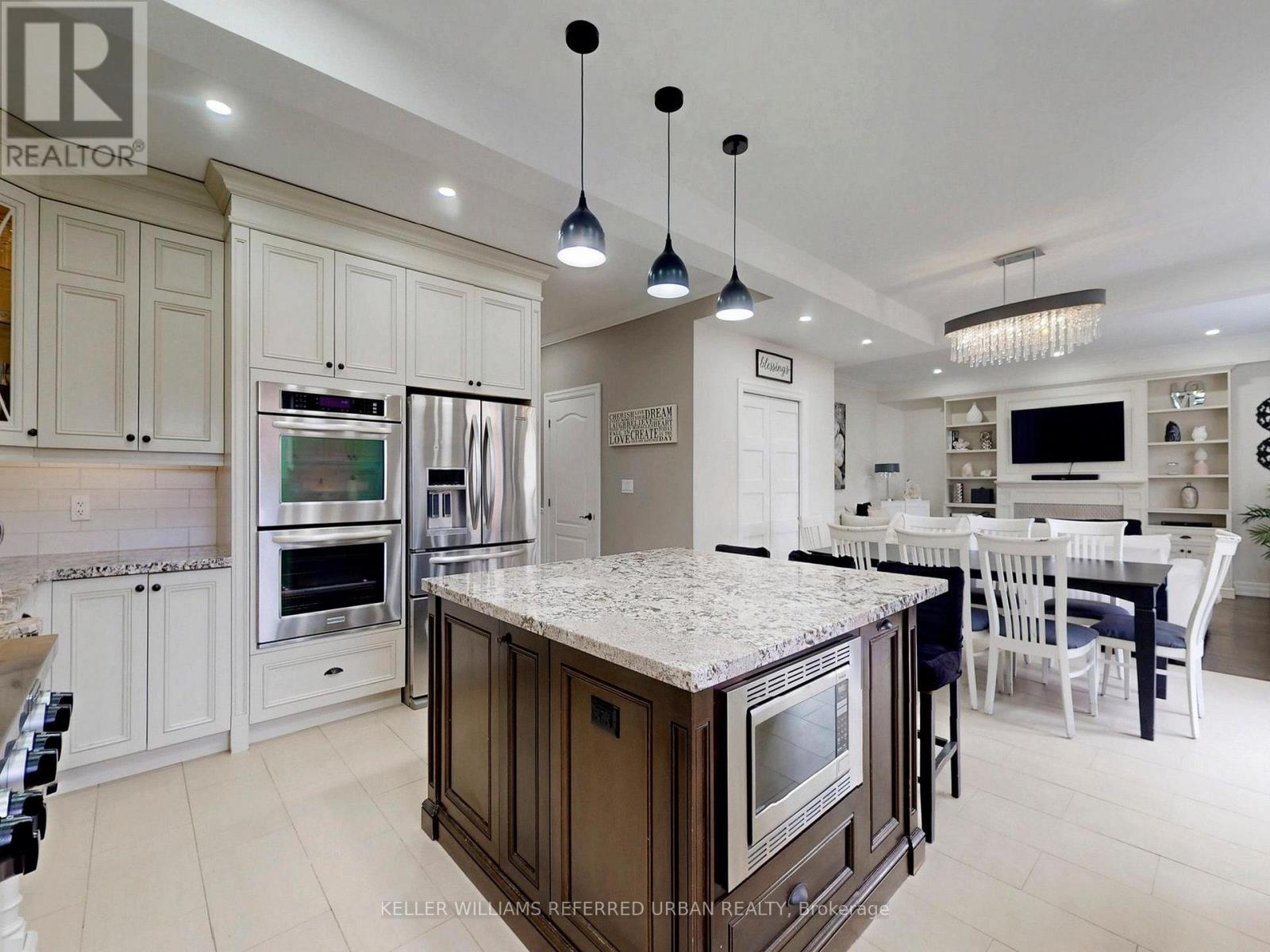 208 MARIA ANTONIA ROAD - 12