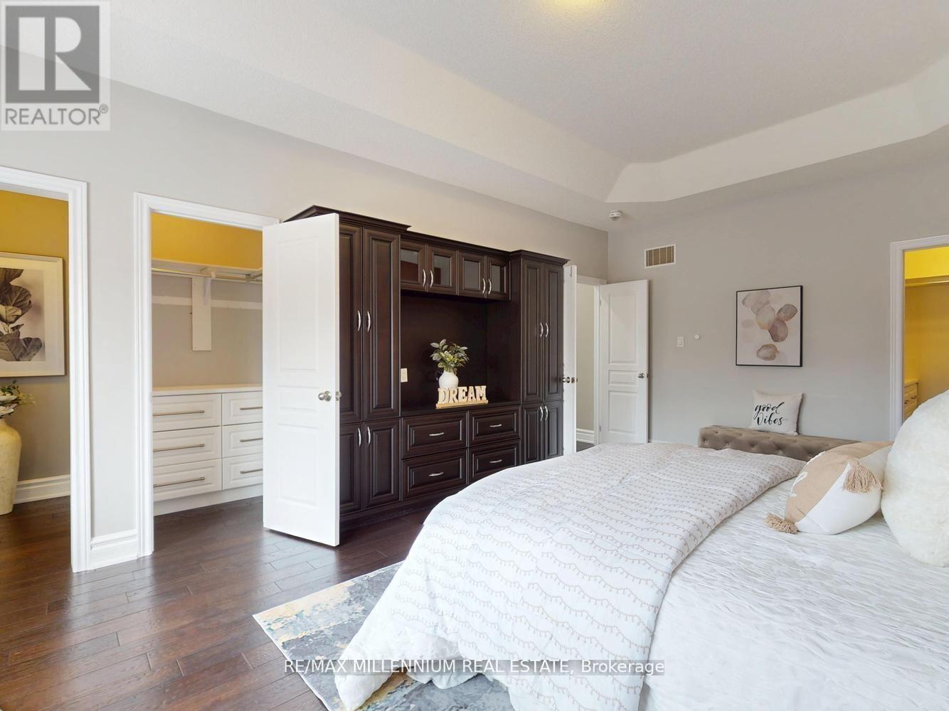 51 KINCARDINE STREET - 27