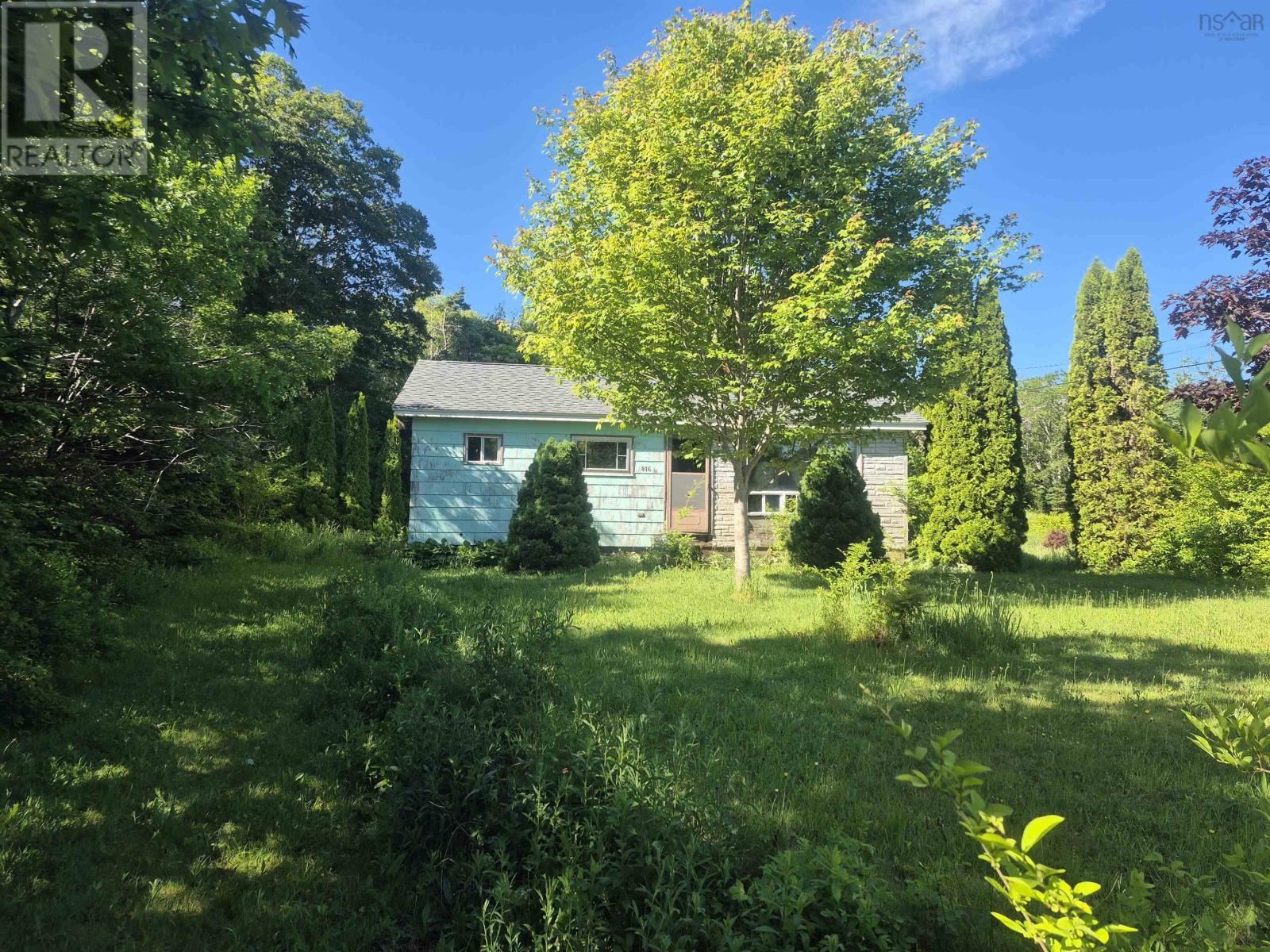 816 Central Port Mouton Road - 1