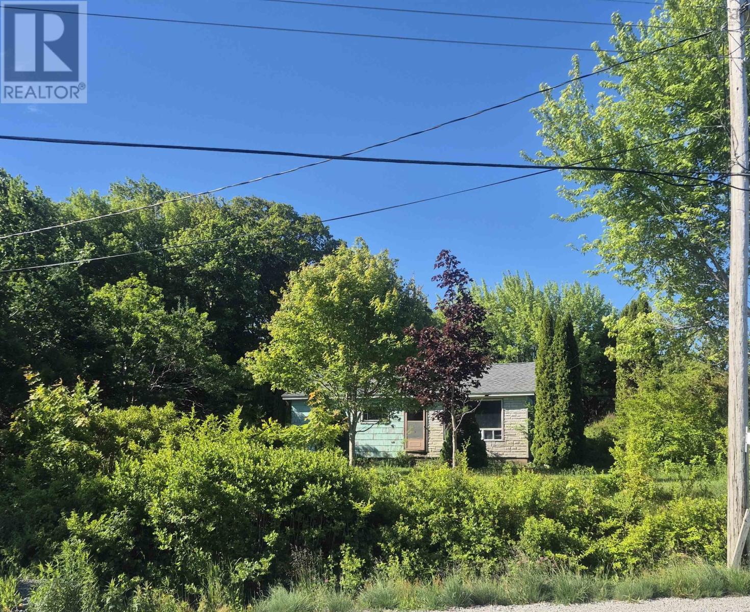 816 Central Port Mouton Road - 2