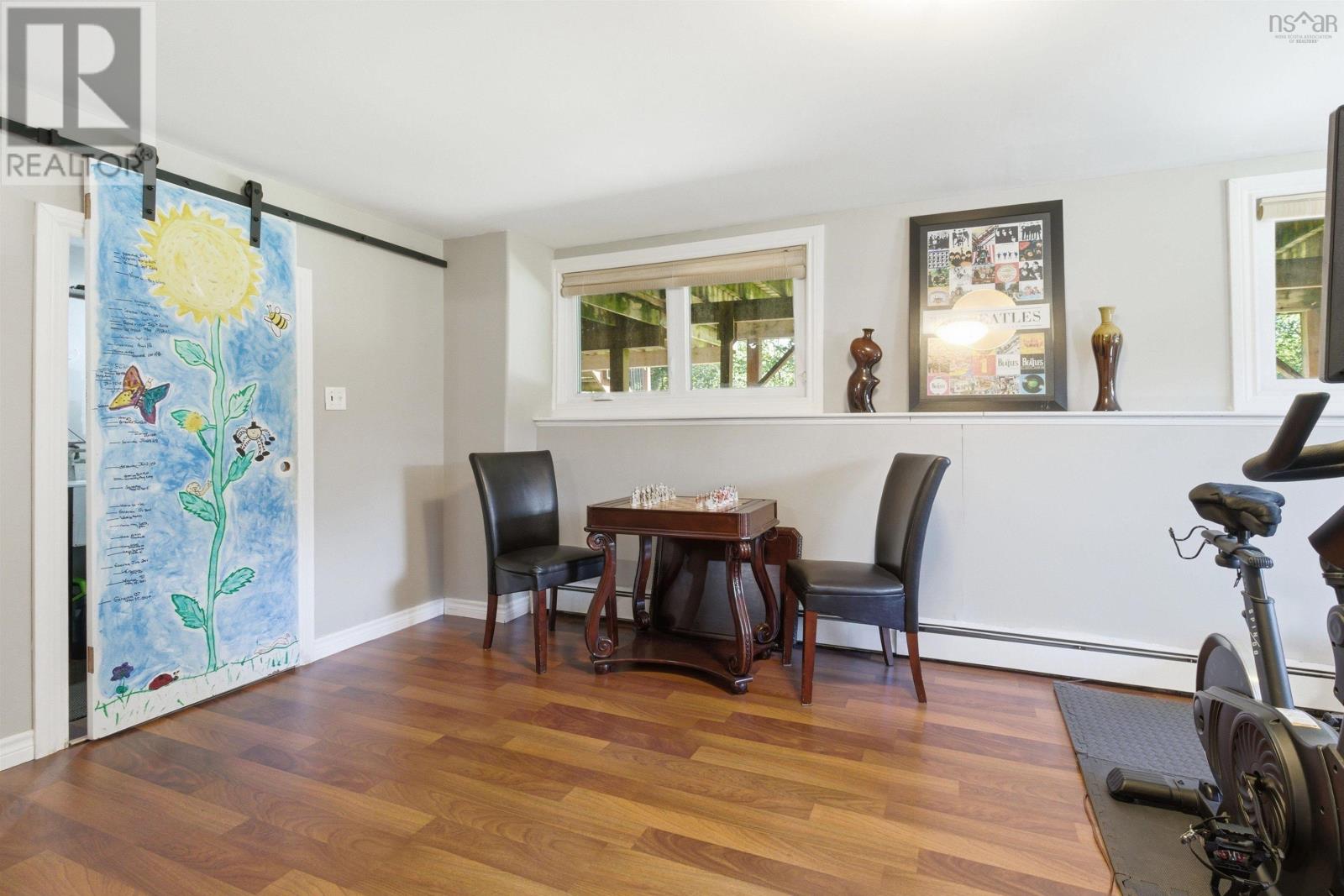 Property 30 of 47 of 147 Brook Street