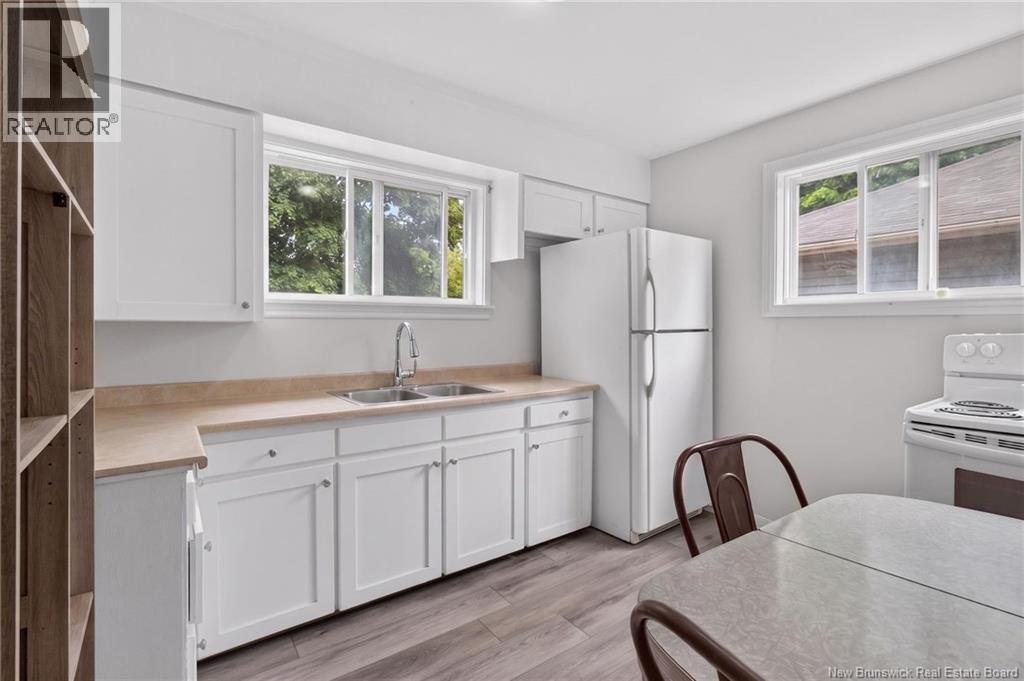 237 Humphrey Street - 11