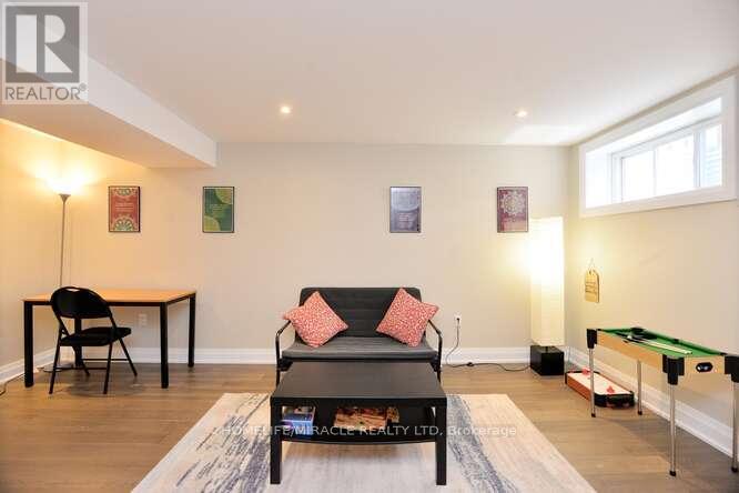 26 WINTERTON COURT - 39