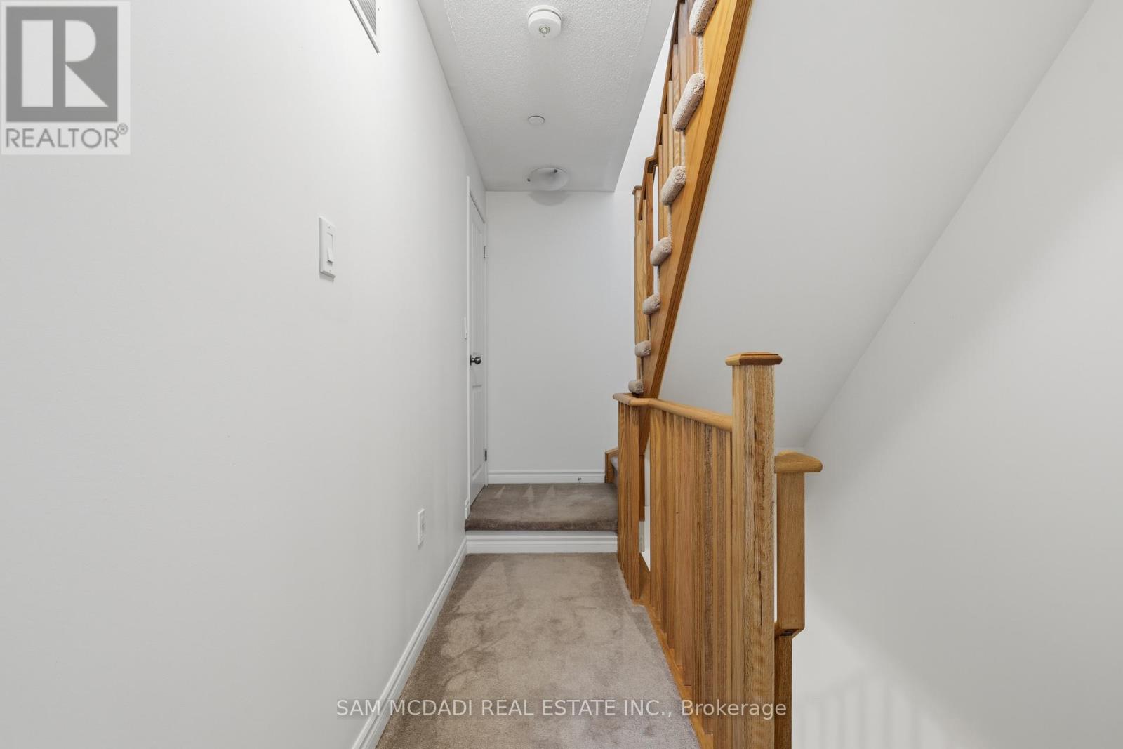 #6 2285 MCNAB LANE - 25