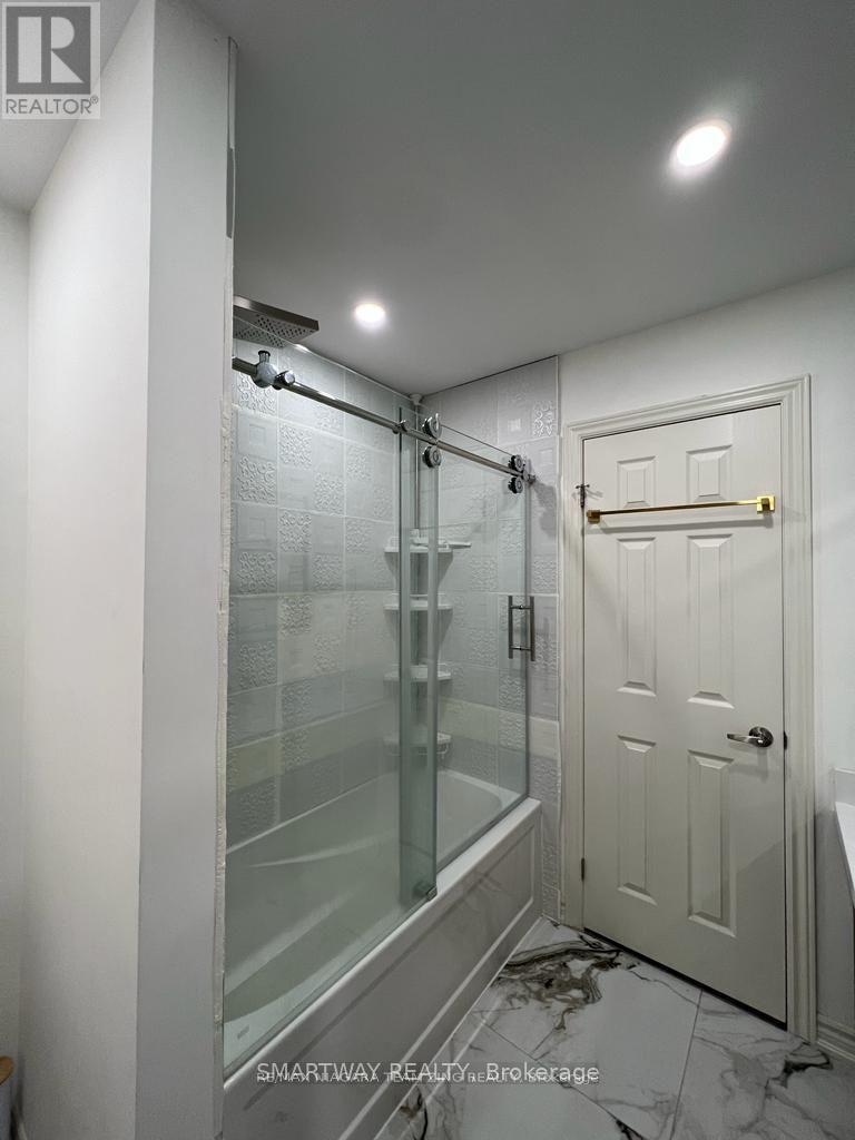 1127 KENNEDY DRIVE - 26
