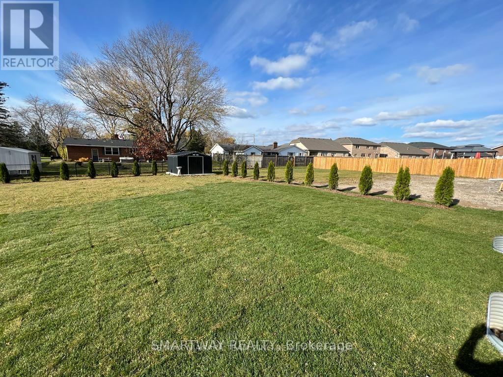 1127 KENNEDY DRIVE - 32