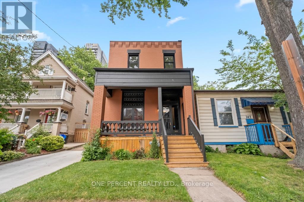 143 CATHARINE STREET N - 1