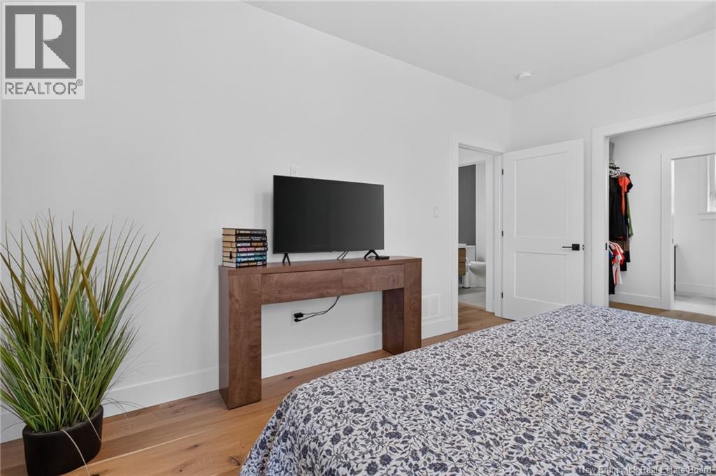 367 Cornwall Road - 21