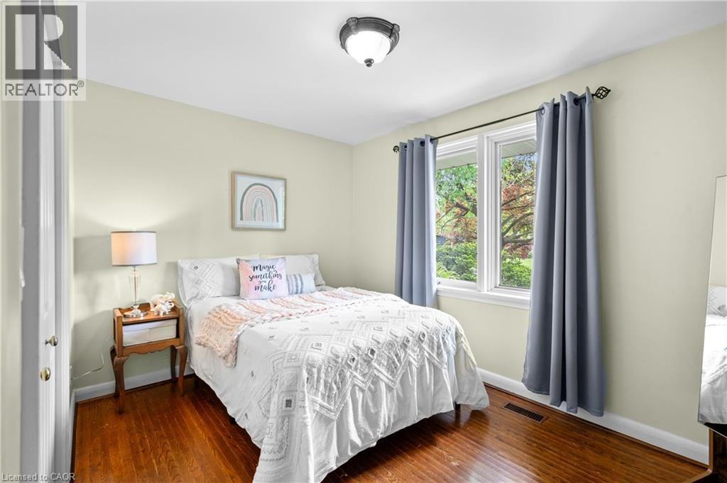 1589 CREDITON Parkway - 17