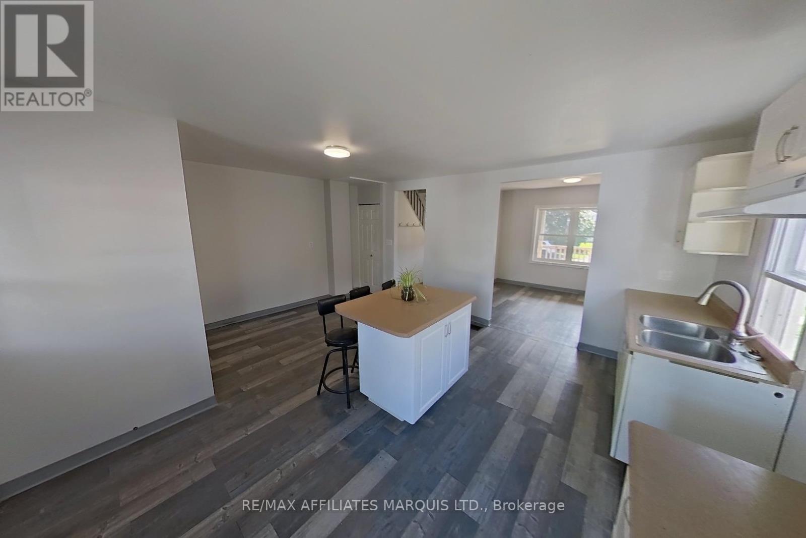 313 GUY STREET - 6