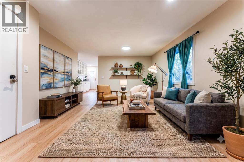 139 Edgehill Place NW - 4