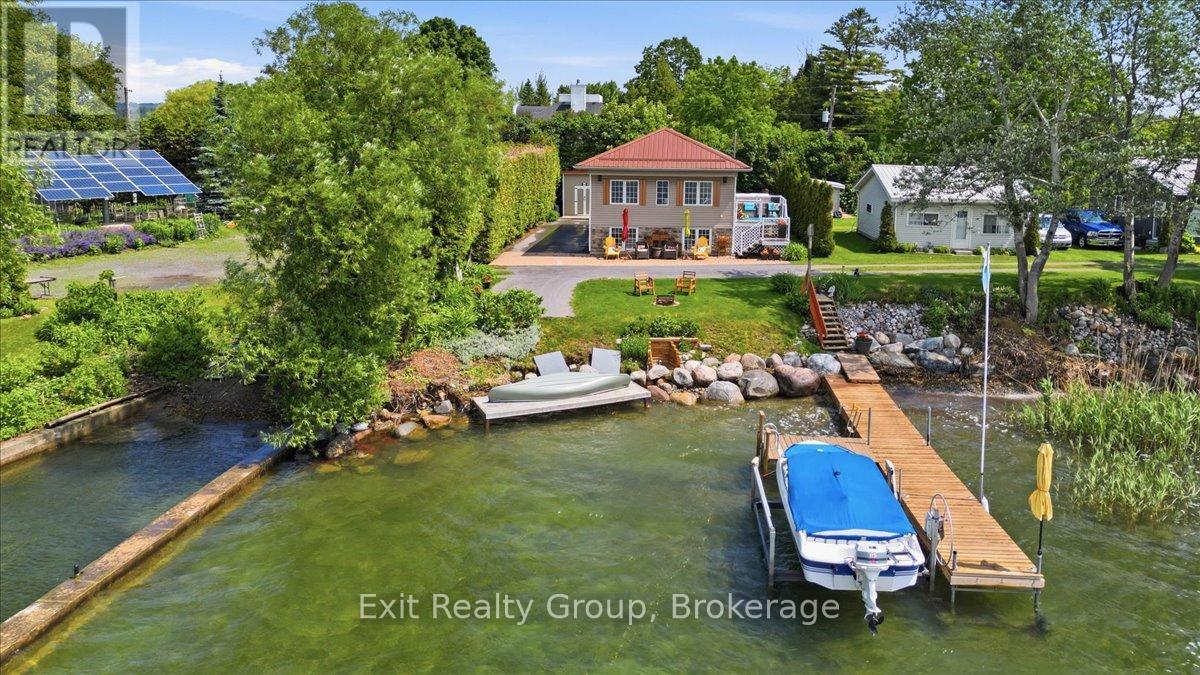 144 BAYVIEW LANE - 1