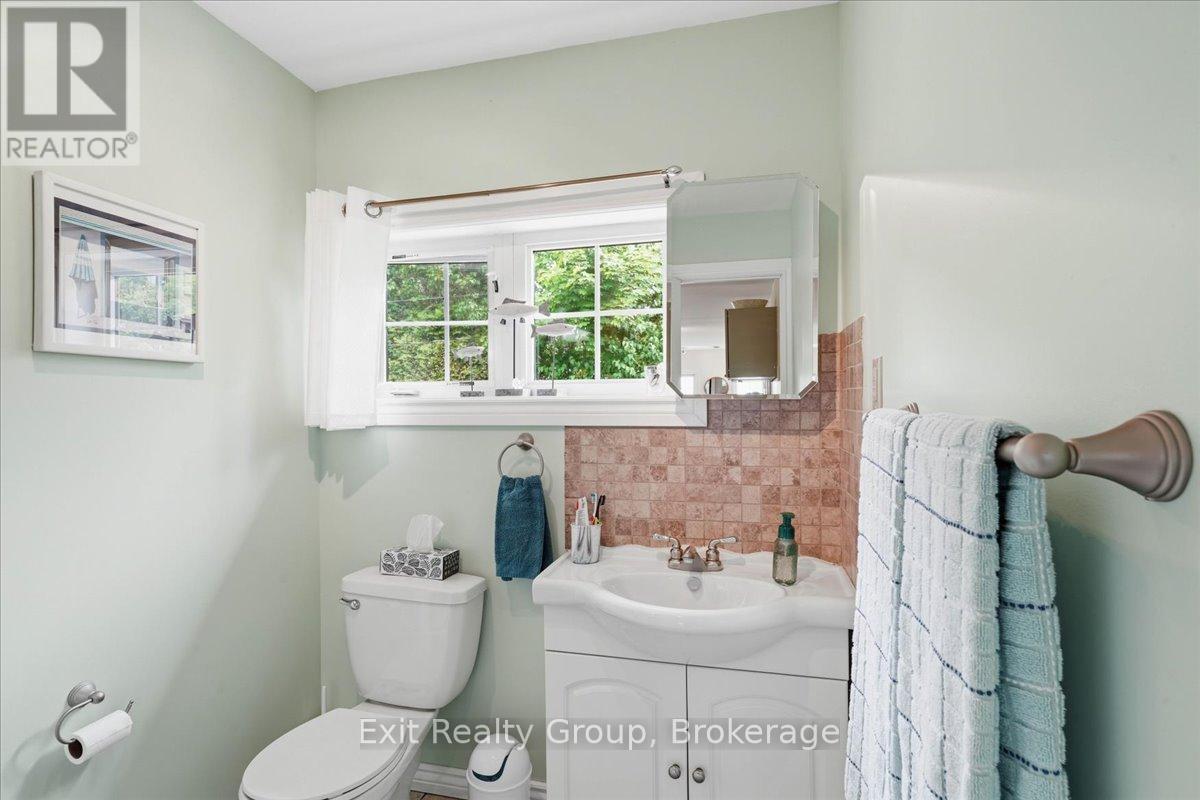 144 BAYVIEW LANE - 15