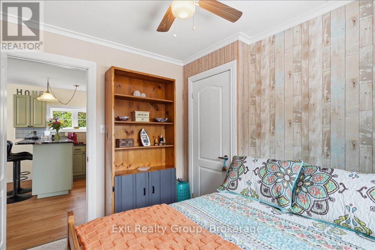 144 BAYVIEW LANE - 19