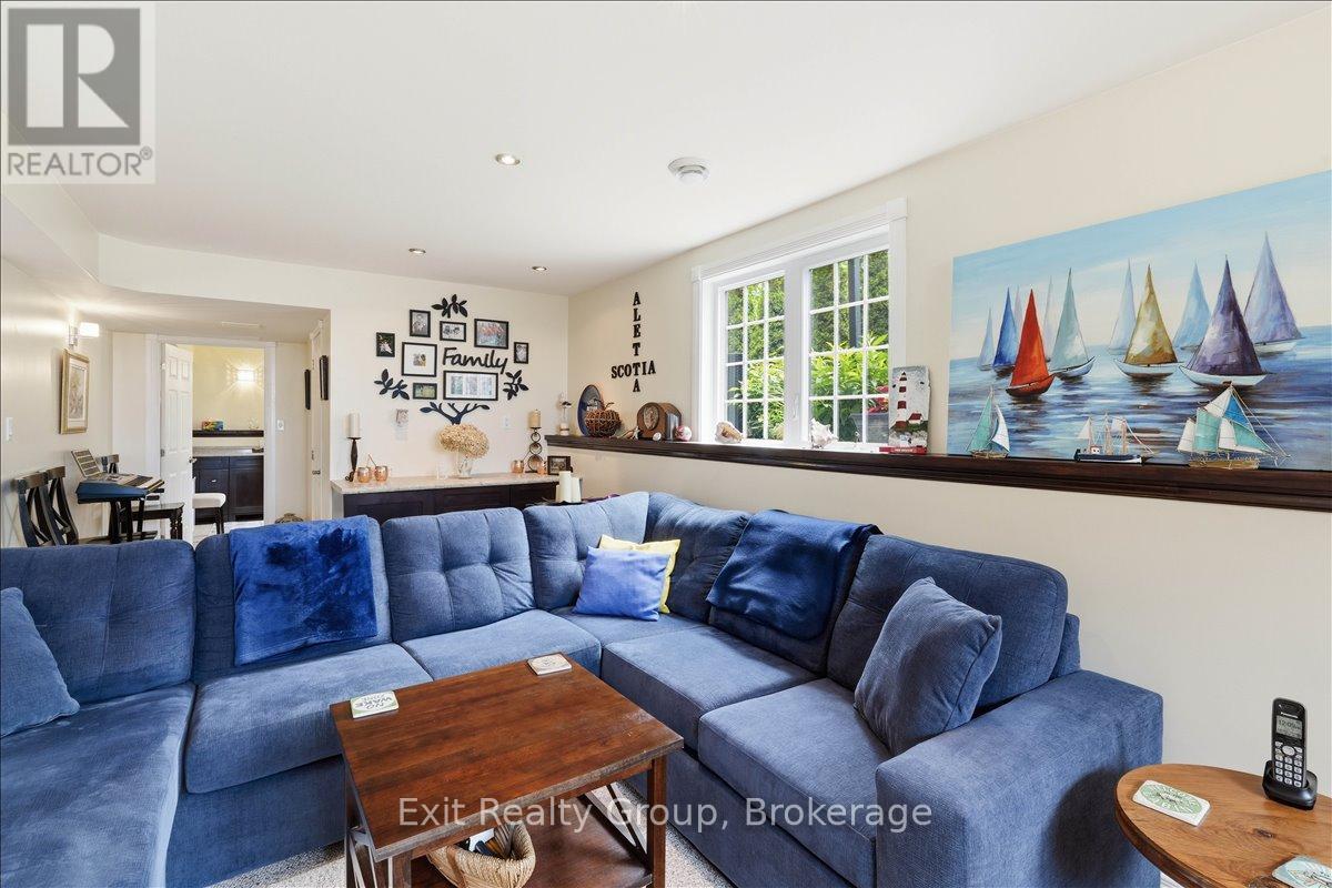 144 BAYVIEW LANE - 25